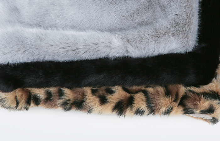 Wide teuim Fur Warmer