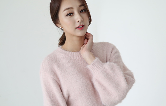 Touch Angora Knit balloon sleeves