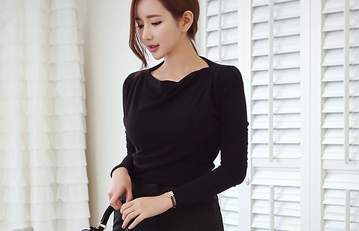 Decatur shearing drape T-shirt