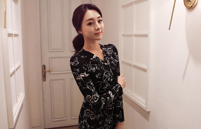 Span rose embossed wrap dress