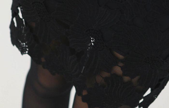 La embroidered Race Skirt