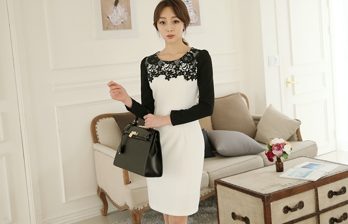 Garden motif embroidery One Piece