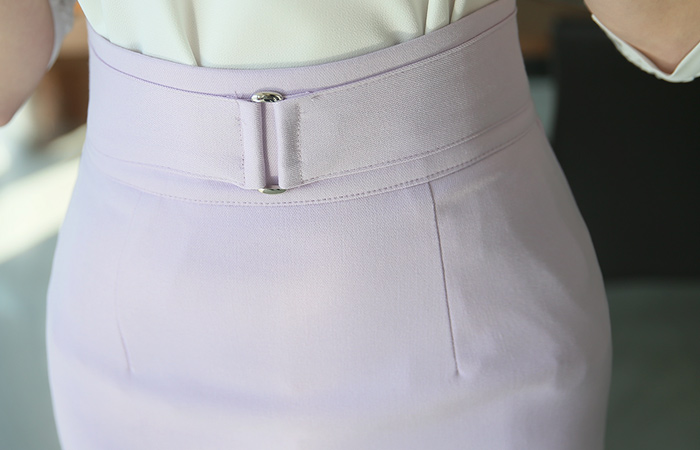 Wide steel belts High midi skirt