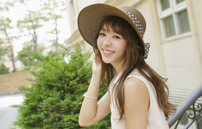 Helen Dot Ribbon Floppy Hat