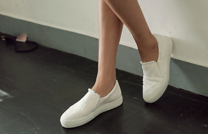 Scratch Denim Slip-on Shoes