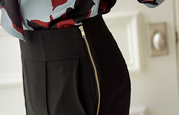 Gold zipper high waist Pants