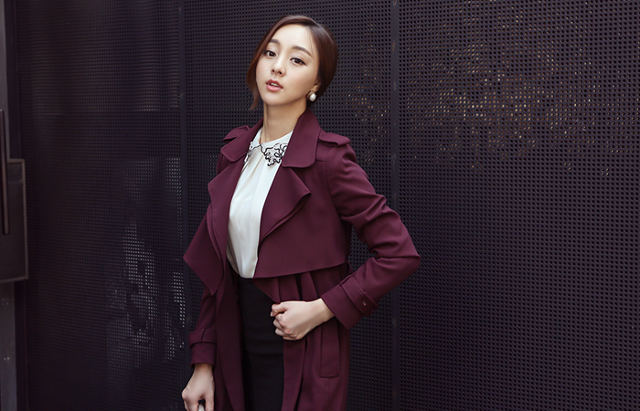 Double wing collar Trench Coat