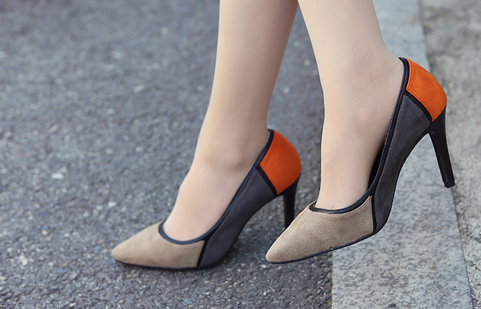 key point color combination of suede heels