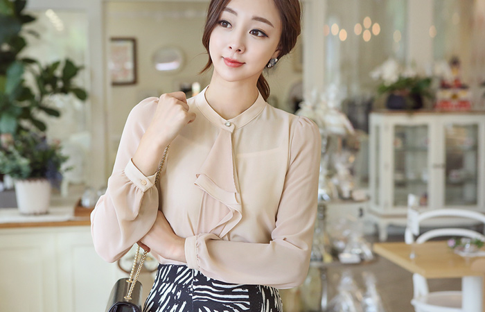 Ruffle Blouse cubic double