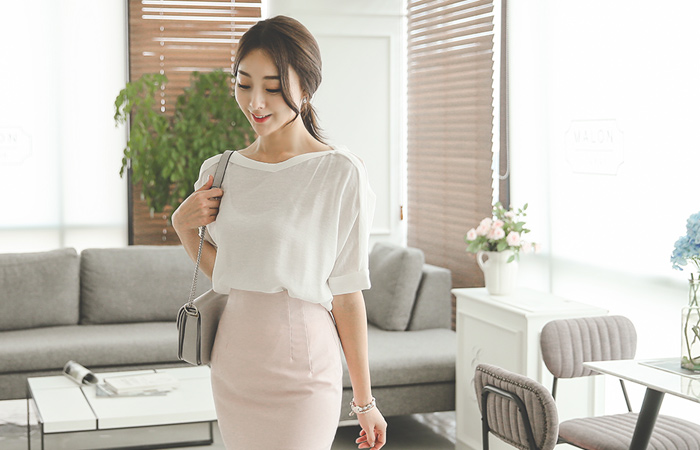 Teuim Shoulder Boat Neck Blouse