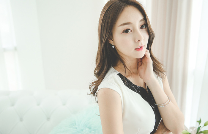 Elegance Spangle Heart Neck One Piece