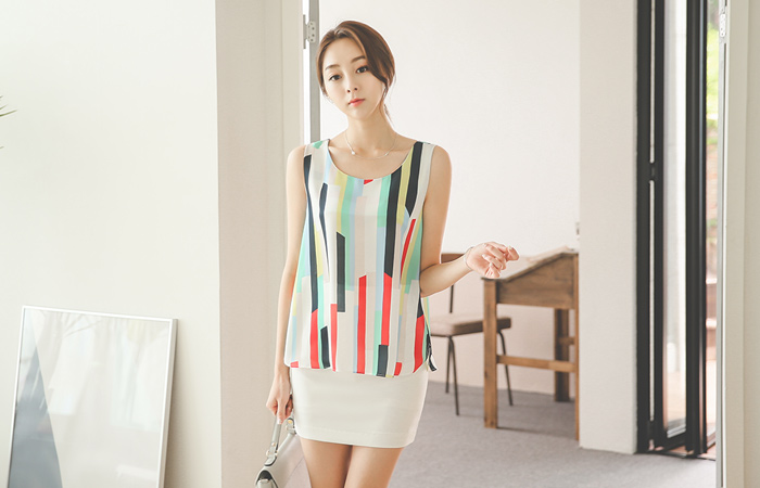 Vivid printing Sleeveless Blouse