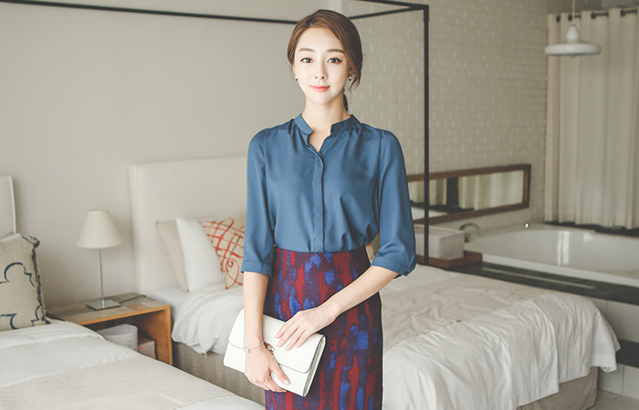 simple half open China Blouse