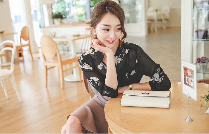 Yoru sense Chiffon Blouse