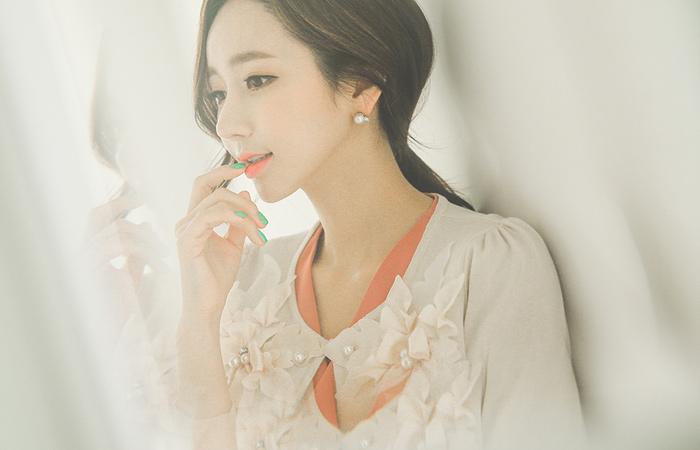 pearl Satin Flower Cardigan