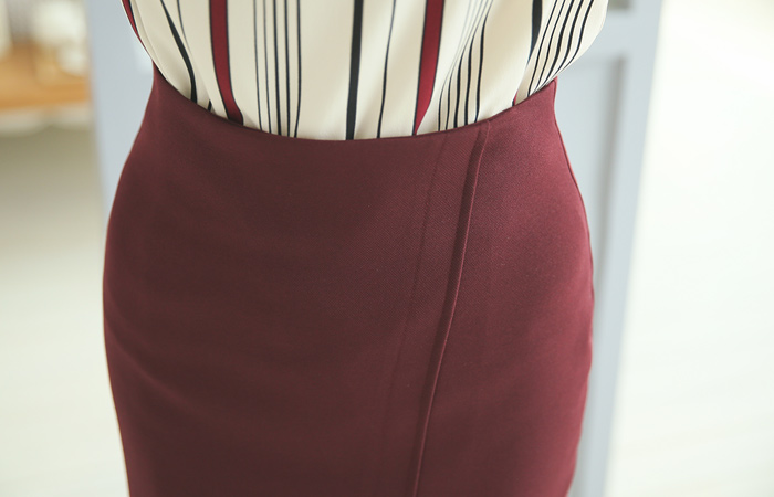 simple Diagonal trim Skirt (fall) (Sold-Out)