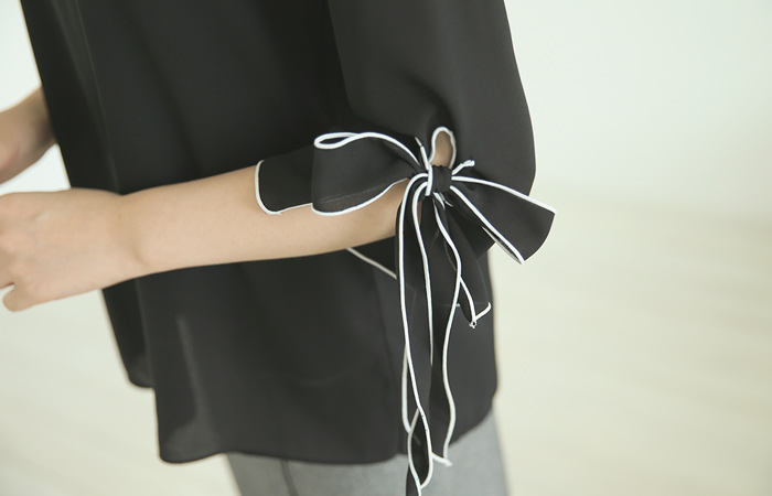 Classic Lining bowknot Blouse