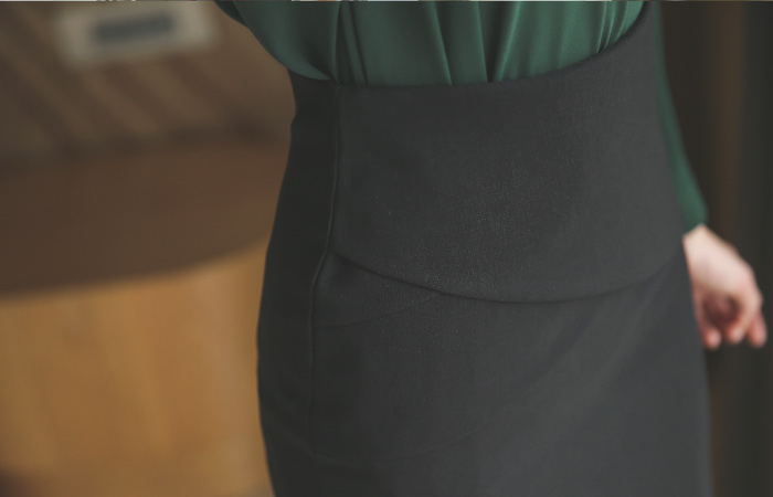 Tulips Plum page Hline Skirt