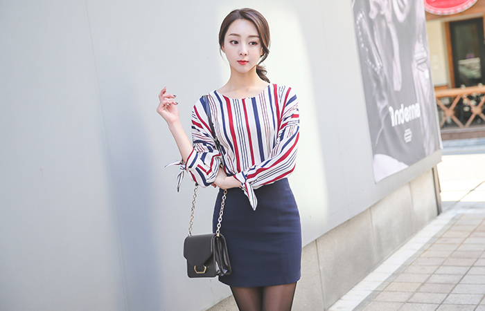 Drape Stripe Long Blouse