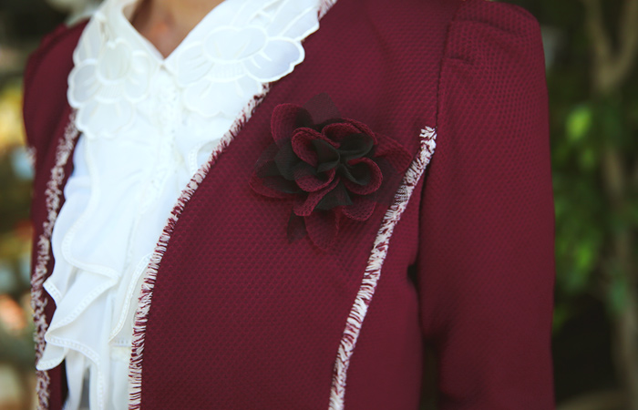 Flower corsage short jacket with fringe