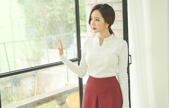 Funnel Slit Embroidery Lace Tee (Sold-Out)