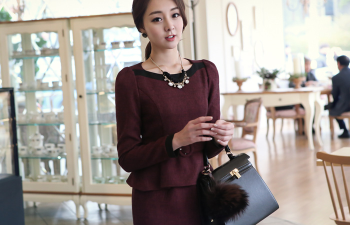 Oblique Long Dress Plum page color combination