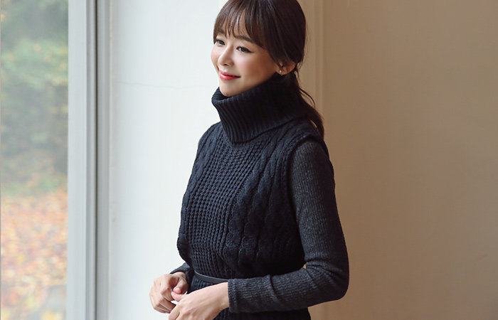 The Victor Twiddle Knit Vest