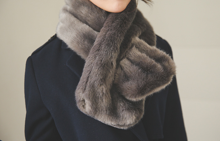 Fake mink fur muffler