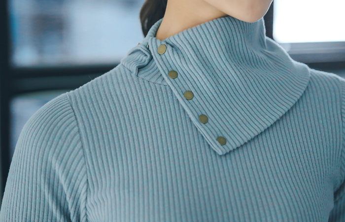 Two-way side buttons Paula T