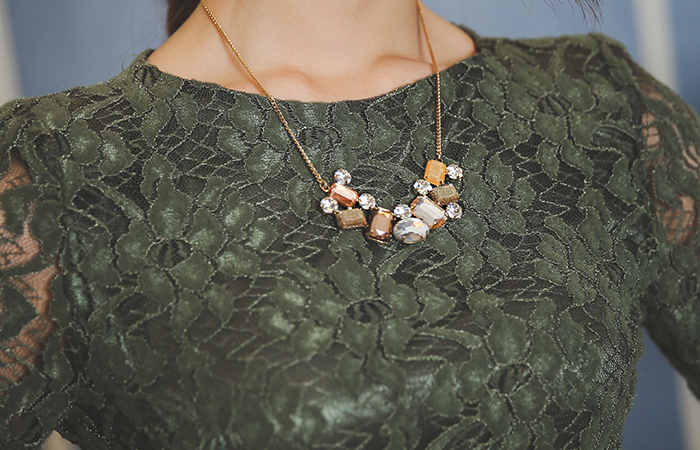 garnet cubic Necklace