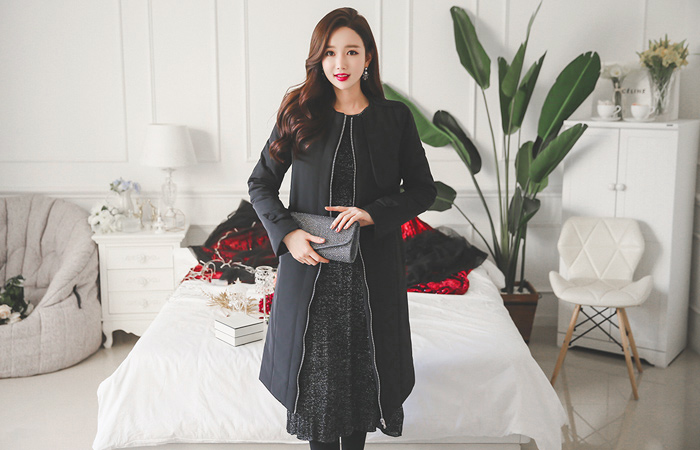 Black Long straps padded coat