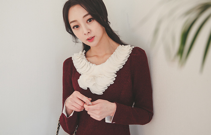 Peteol Pleats Ruffle Dress