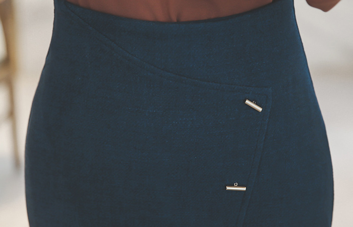 Gold Tips button teuim Tulip Skirt