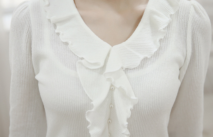 Pearl Button Ruffle Knit line