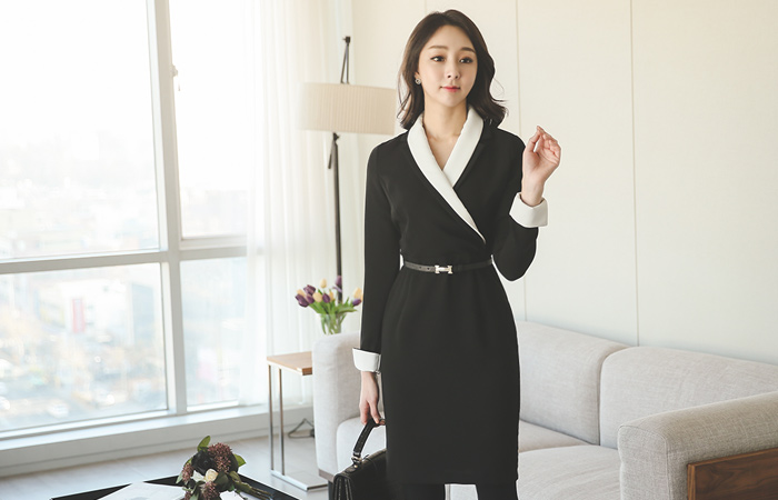 Modern Contrast Formal Dress