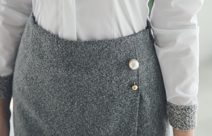 Pearl pin brooch Wool Kyurot Pants