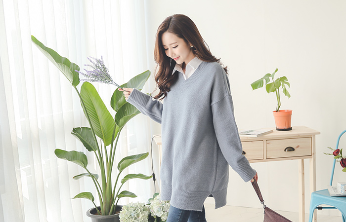 Basic loose fit V-neck Long knit