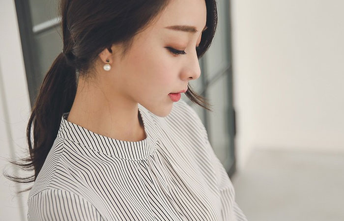 Standing Pinstripe Neck Blouse