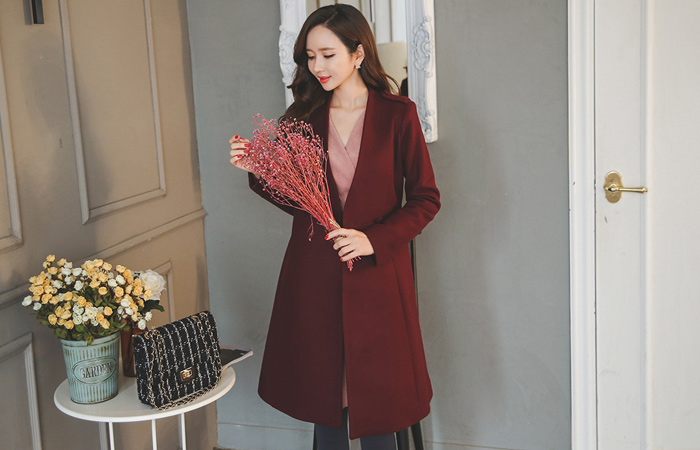 Aline pearl pin belt straps Court