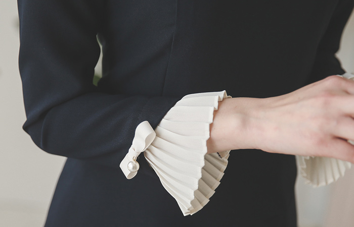 Heart Neck Ribbon Pleated Ruffle Dress