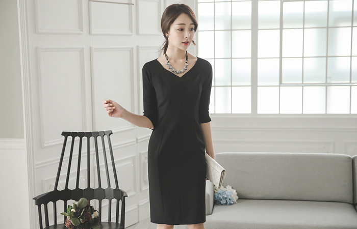 Glam V-neck Slim Dress