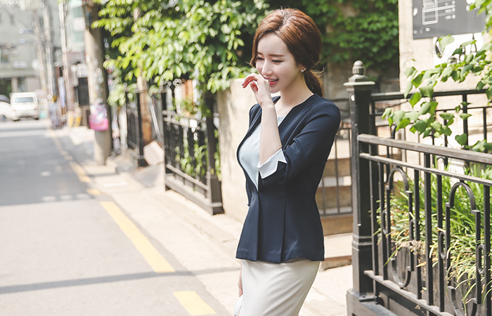 Pleats Peplum Sleeve Color Jacket