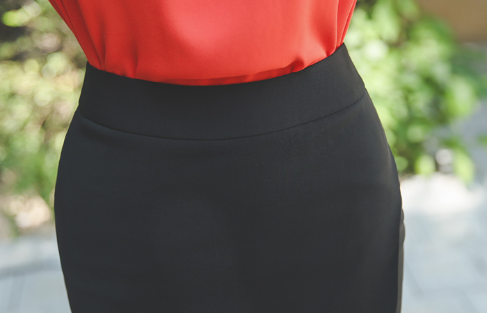 Wave Unveiled Lab Formal Skirt