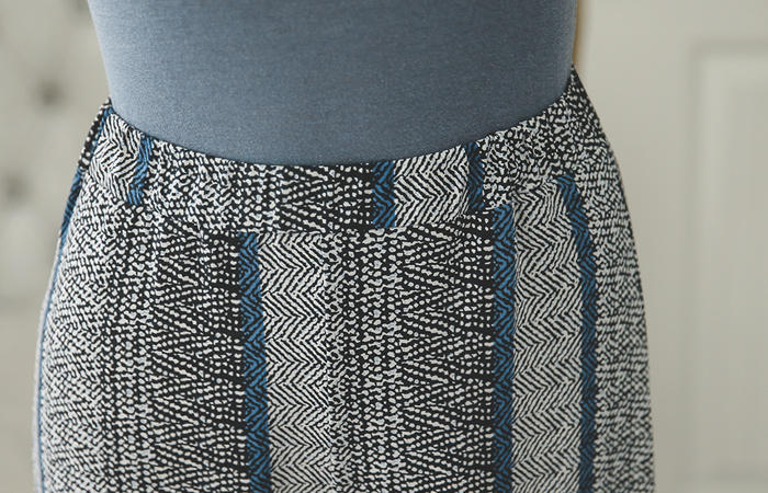 Exotic Slit Wide Bending Pants