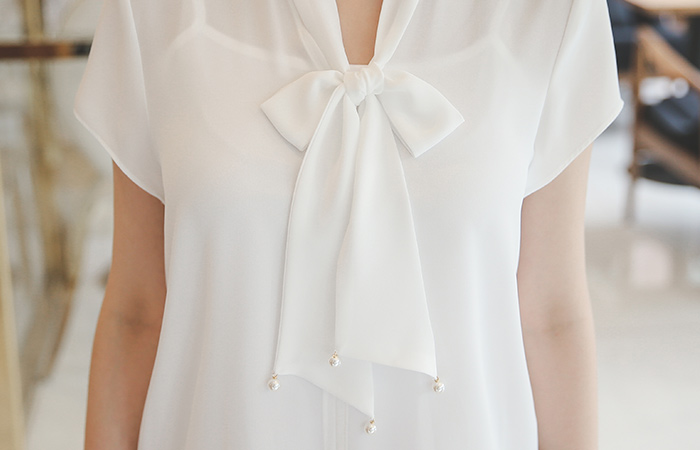 Pearl ribbon tie Blouse