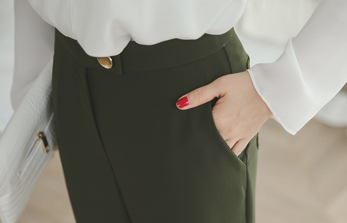 Luxury Gold Button Wide Pants