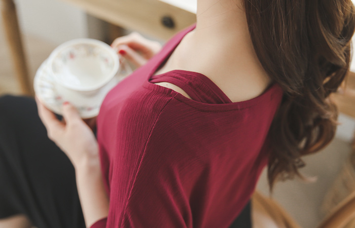 Unshielded shoulder strap Shearing line T-shirt