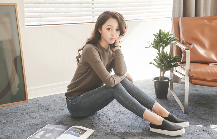 Vintage Washing Hem Cut Jeans