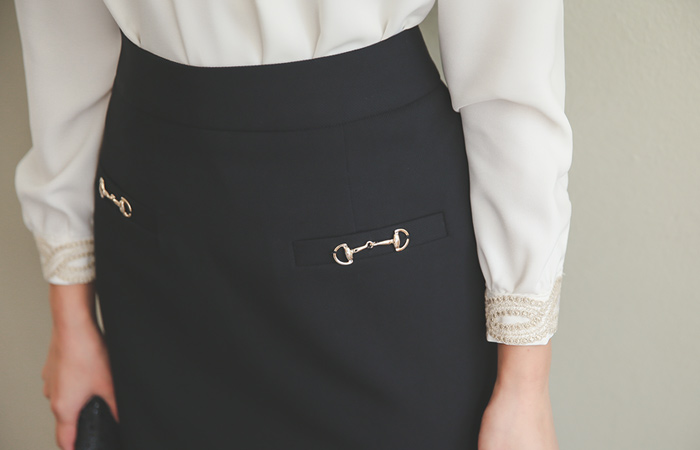Gold buckle pocket Hline Skirt