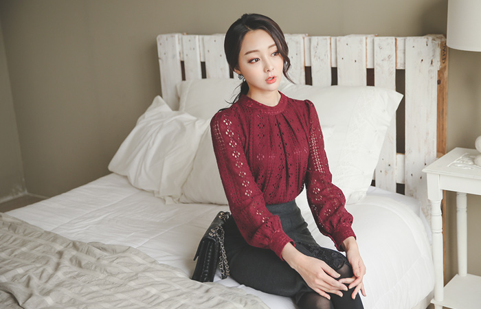 rose Corsage Brushed Race Blouse